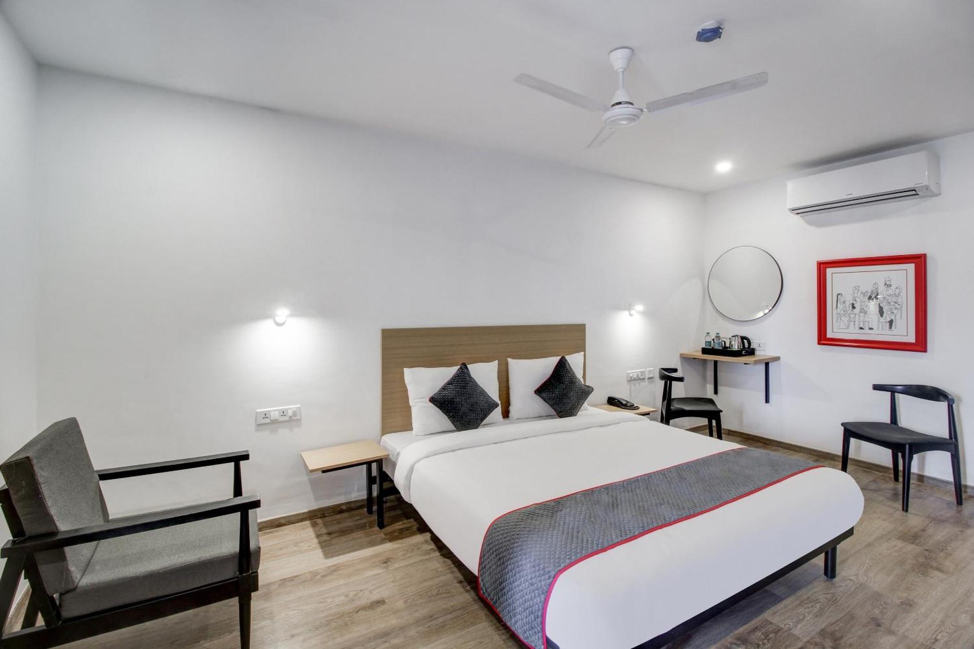 Hotel Super Townhouse Rcc Majestic 397 Lb Nagar Hyderabad Exterior foto